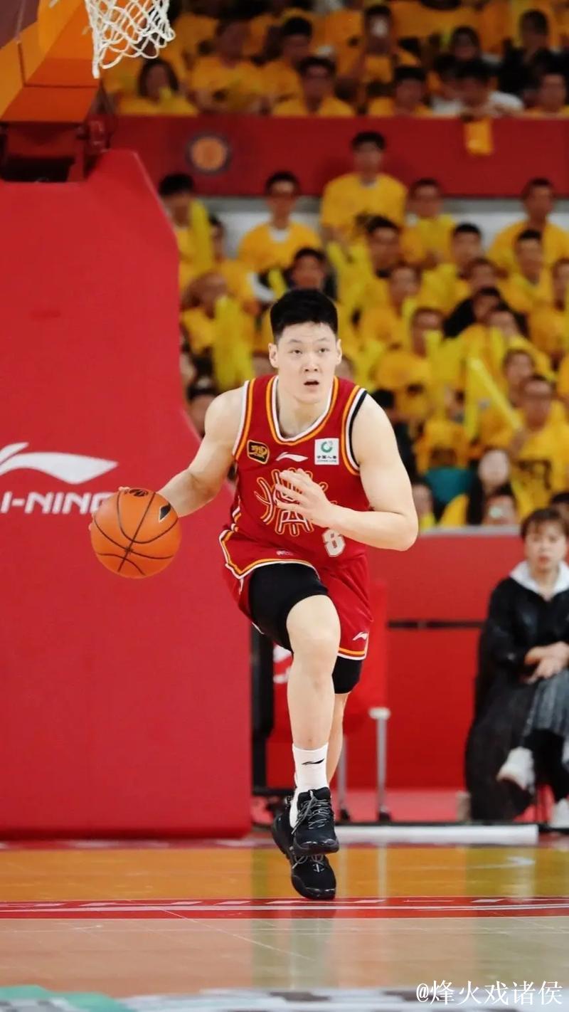 中国三人男篮不敌卫冕冠军 张宁6分4篮板