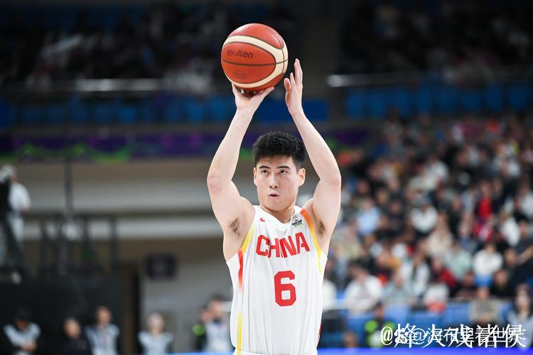 王哲林22分上海胜新疆 程帅澎25分浙江胜宁波 王哲林22分上海胜新疆 程帅澎25分浙江胜宁波