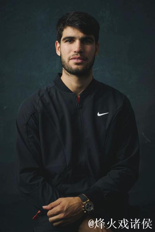 阿尔卡拉斯拍摄中网冠军写真 尽显中华传统文化美 阿尔卡拉斯拍摄中网冠军写真 尽显中华传统文化美